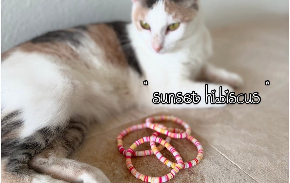 Sunset hibiscus clay bead bracelet ￼
